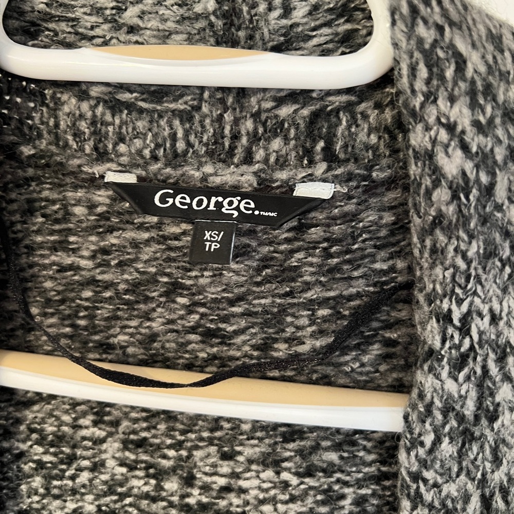 George Long Cardigan - Picture 2 of 2